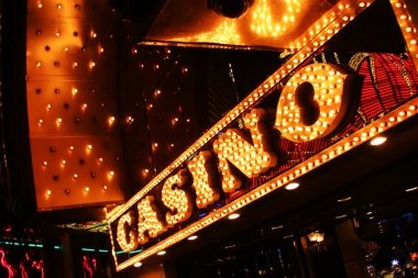 dredge platform dashboard showing football markets, live casino tables, and payment methods
